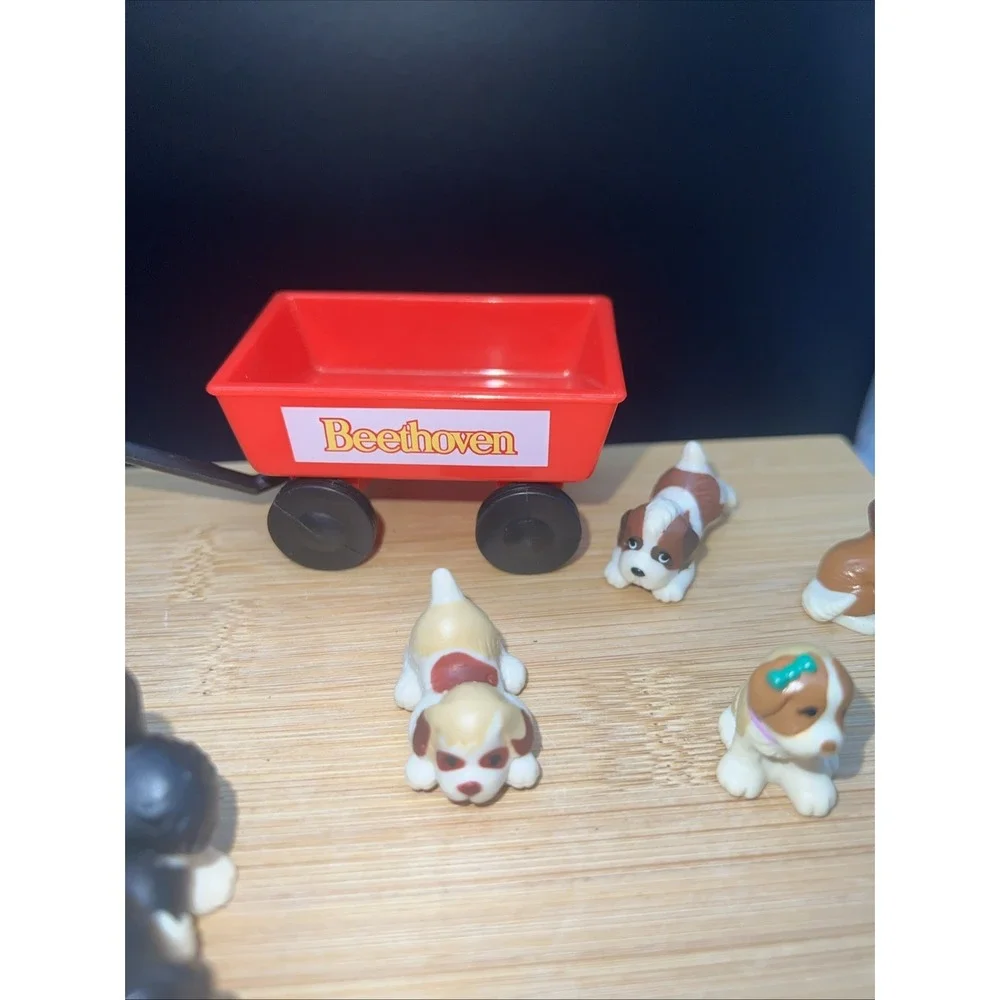 1993 Littlest Pet Shop Beethoven Nuzzletime Nursery + Tug N Play Kenner Vintage